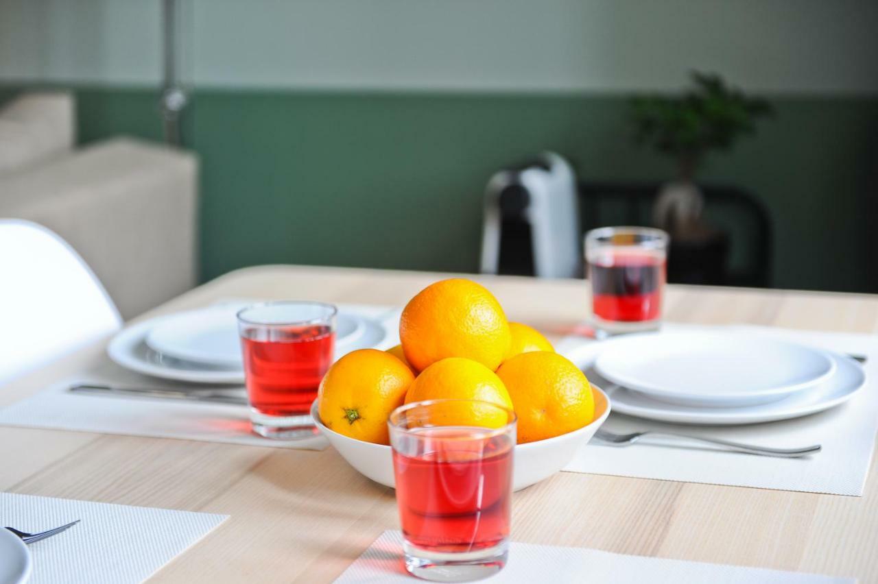 Red, Red Wine In Lisbon By Misha'S Place 3B ภายนอก รูปภาพ